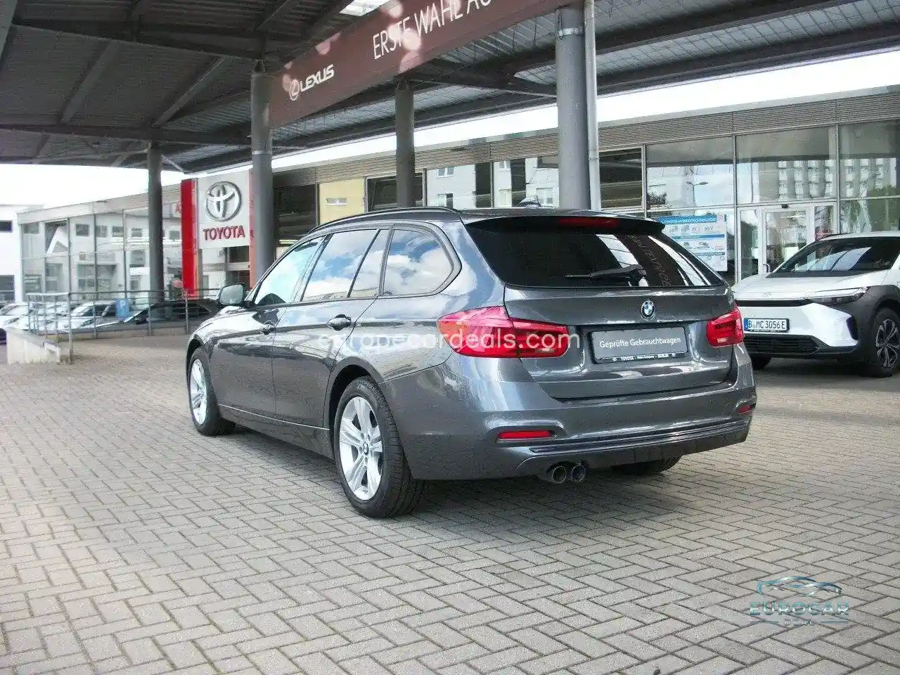 BMW 320