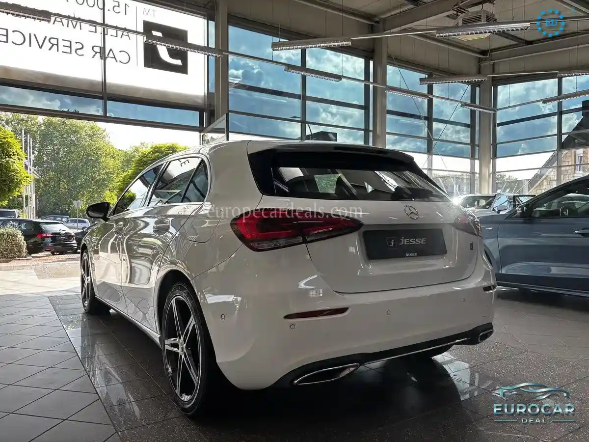 Mercedes-Benz A 200