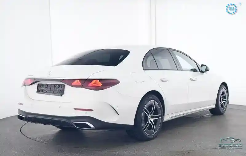 Mercedes-Benz E 300