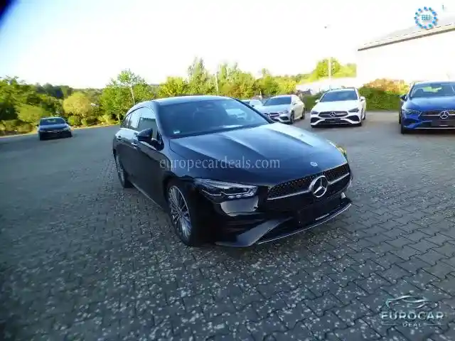 Mercedes-Benz CLA 200 Shooting Brake
