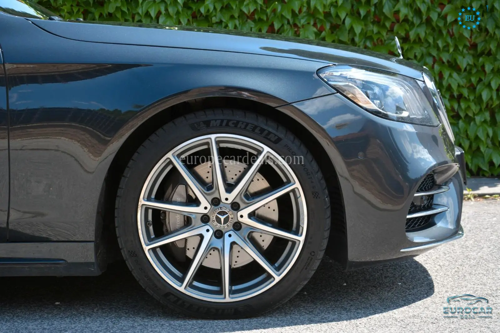 Mercedes-Benz S 560