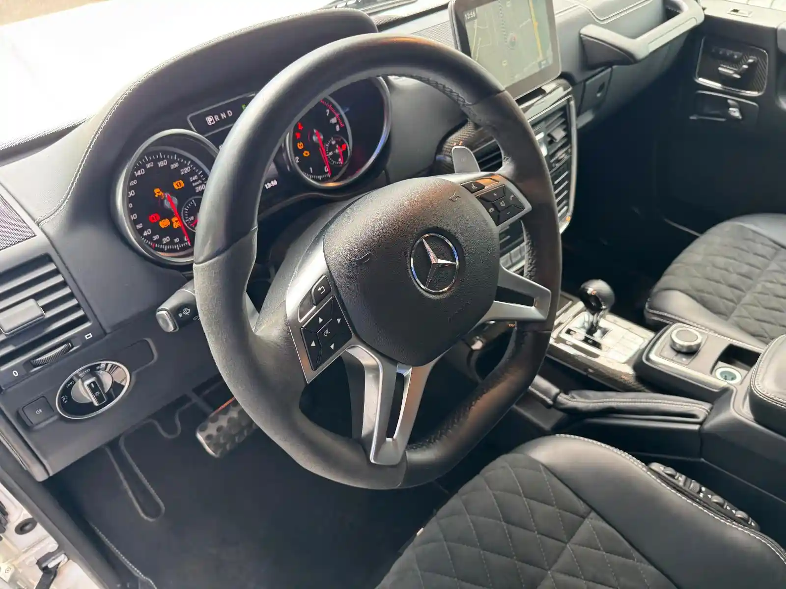 Mercedes-Benz G 500