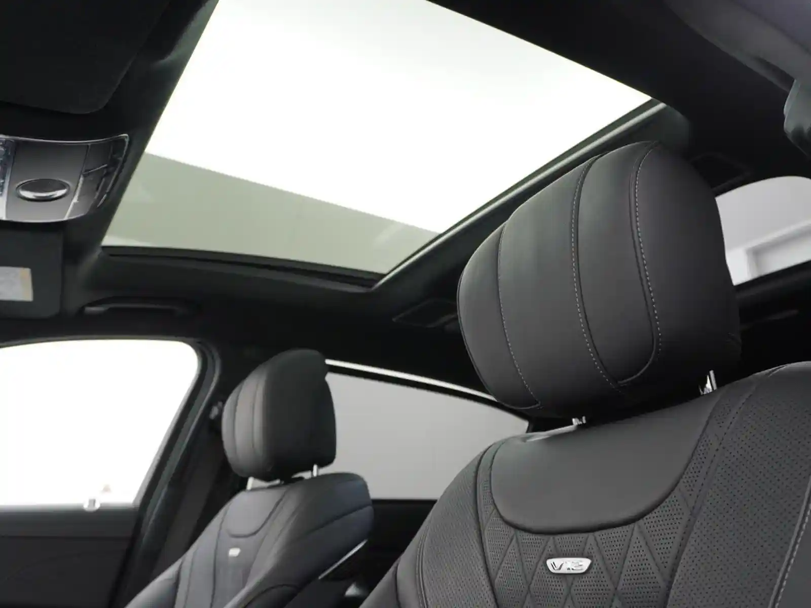 Mercedes-Benz S 600