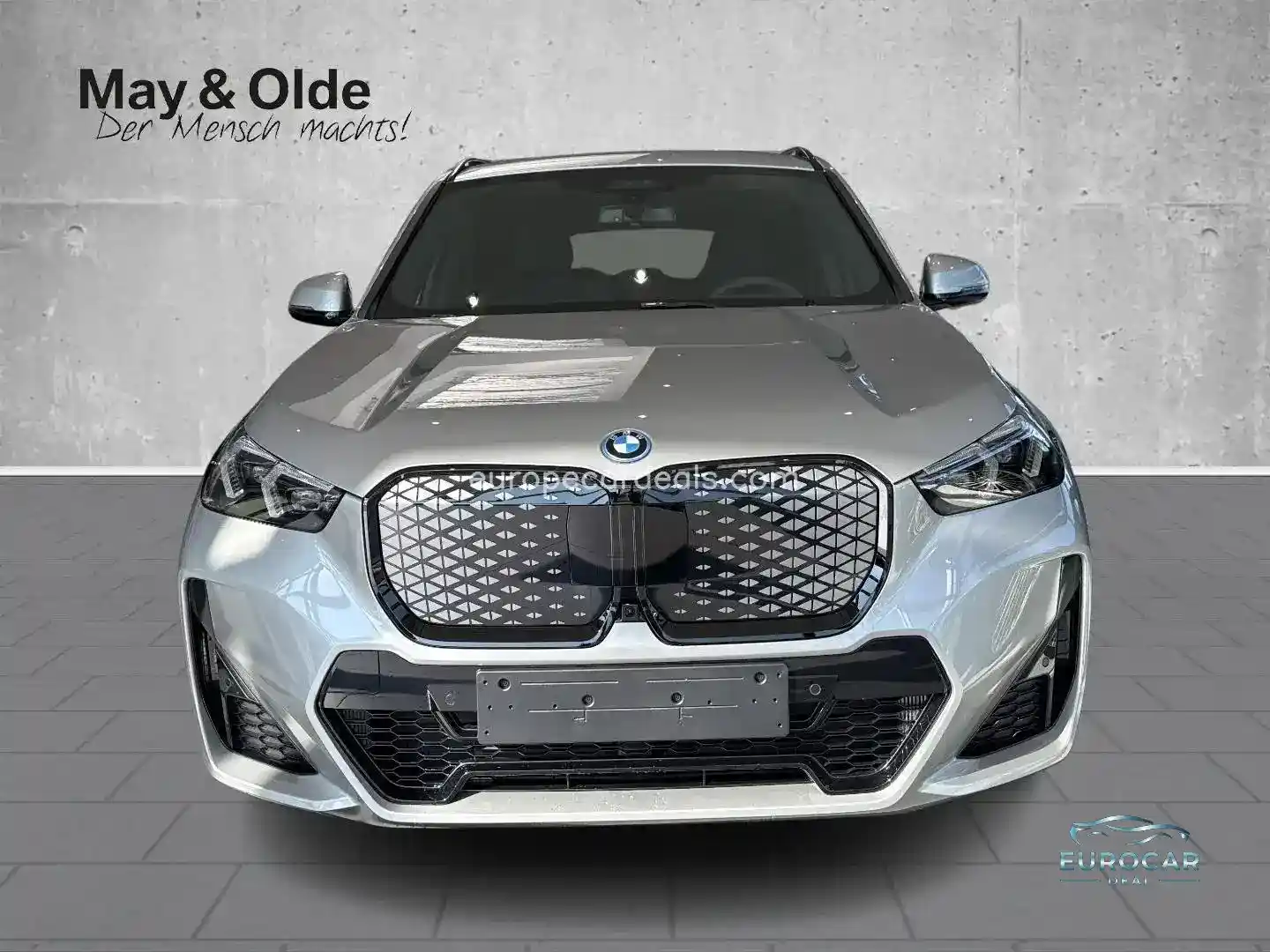 BMW iX1