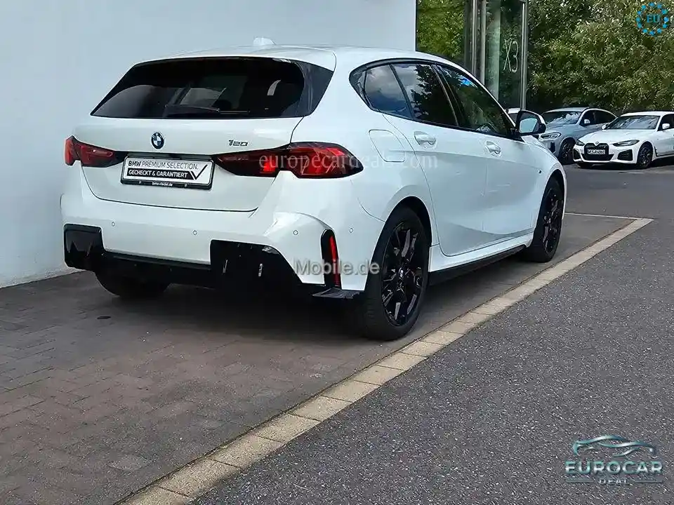 BMW 120