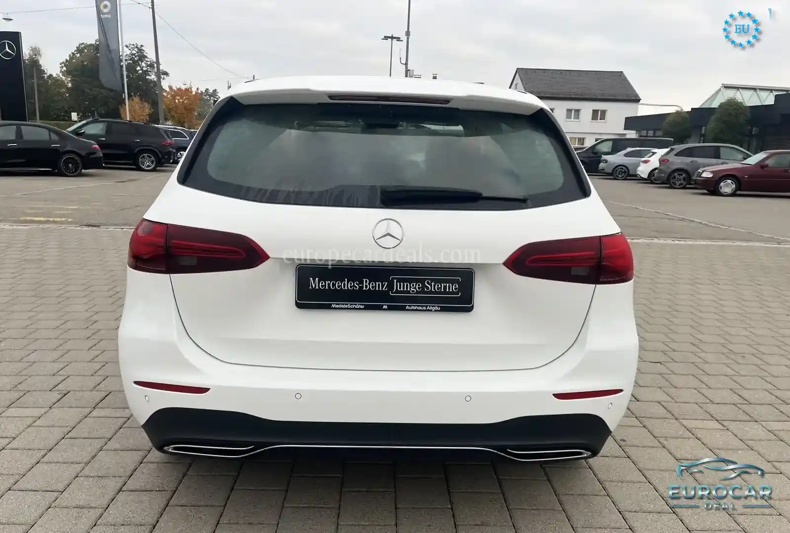 Mercedes-Benz B 180