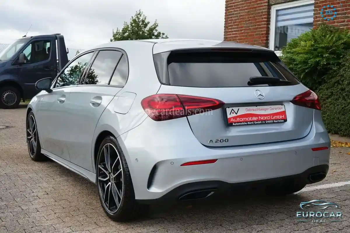 Mercedes-Benz A 200