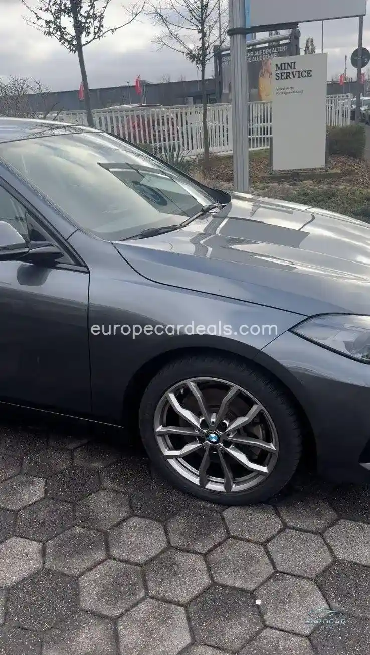 BMW 220