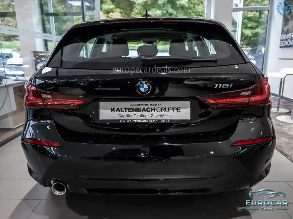BMW 118