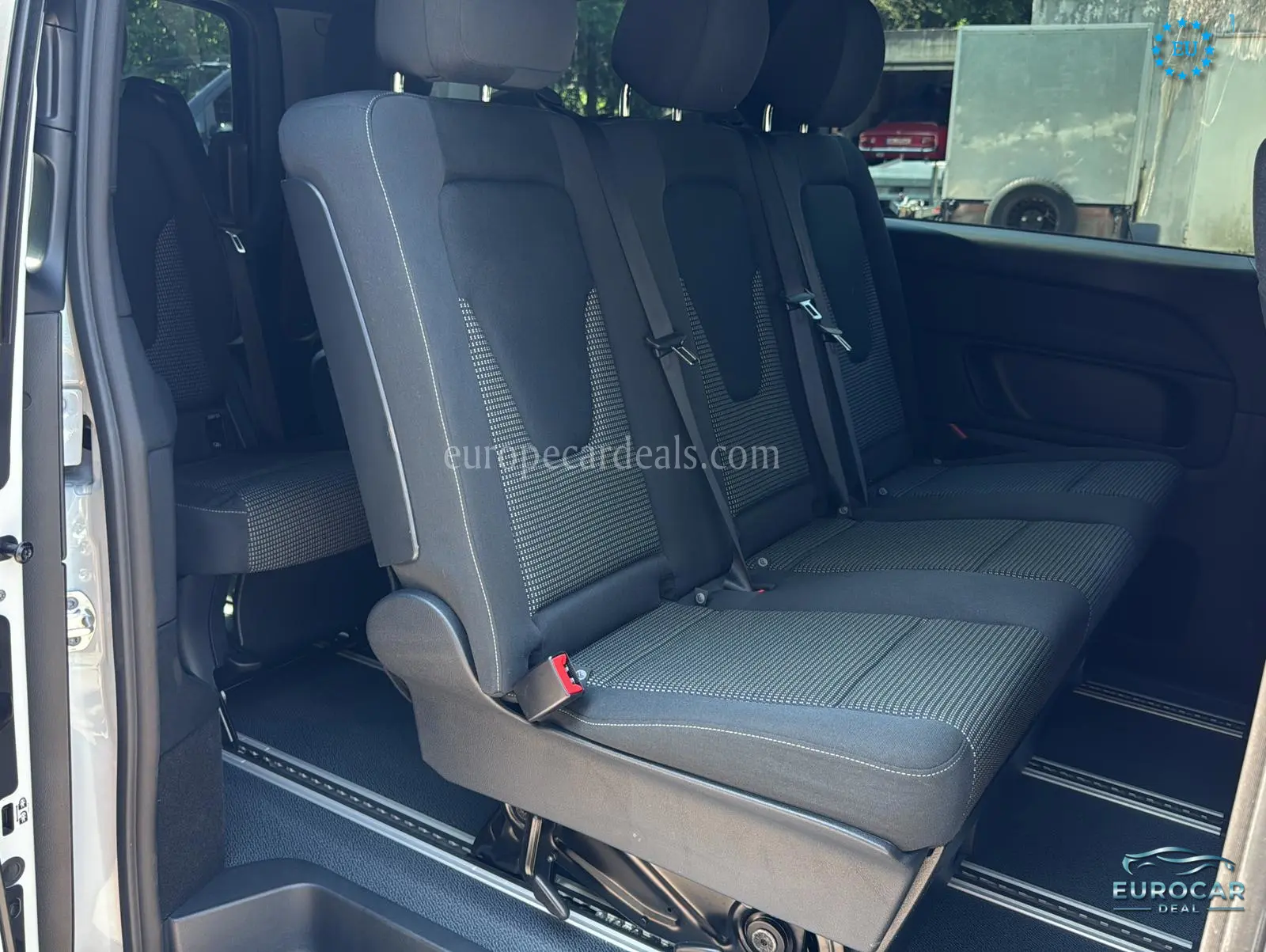 Mercedes-Benz V 220