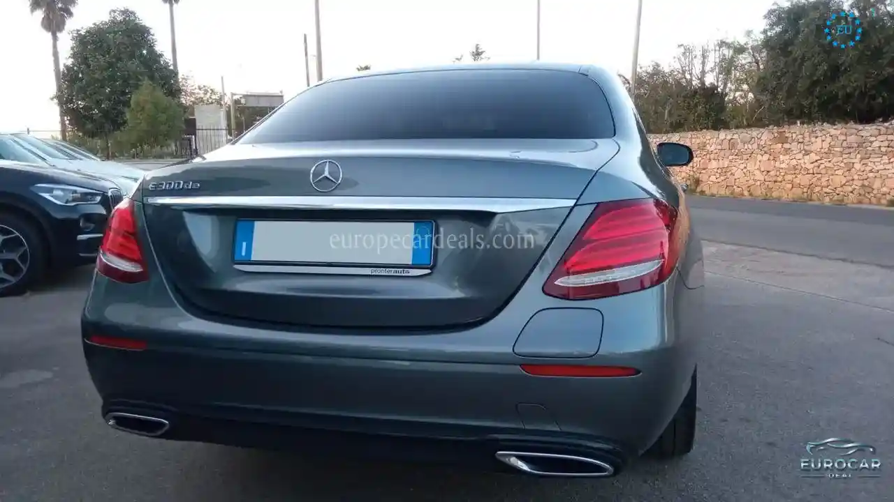 Mercedes-Benz E 300