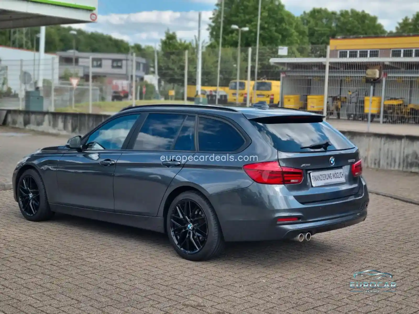 BMW 320