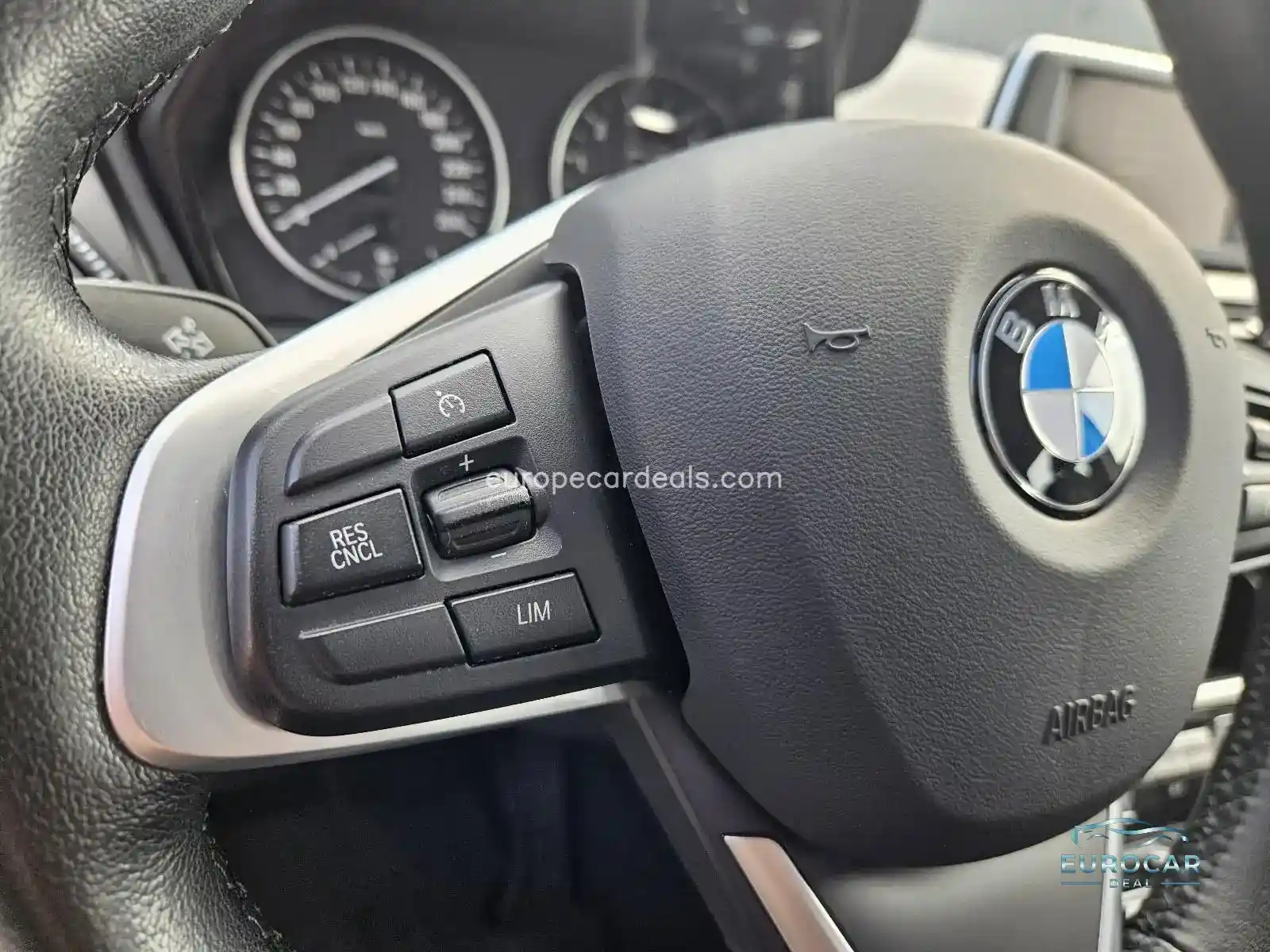 BMW 225