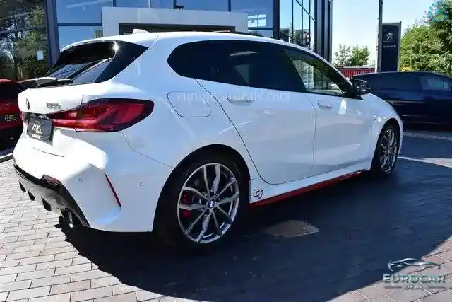 BMW 128