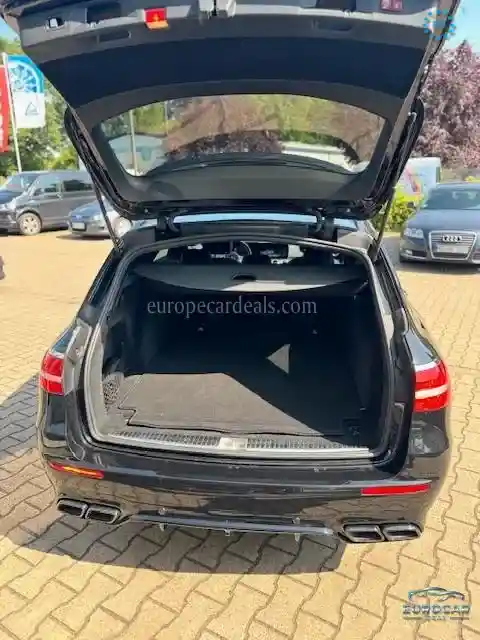 Mercedes-Benz E 63 AMG