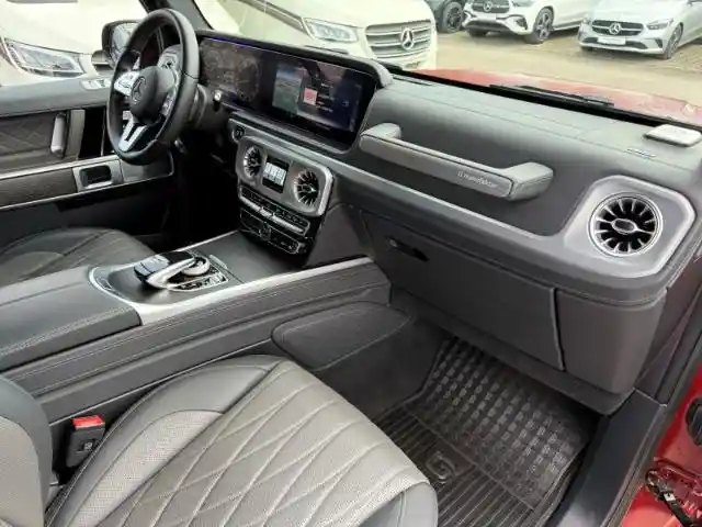 Mercedes-Benz G 500