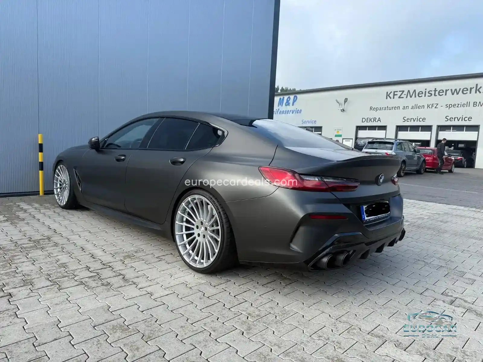 BMW M850