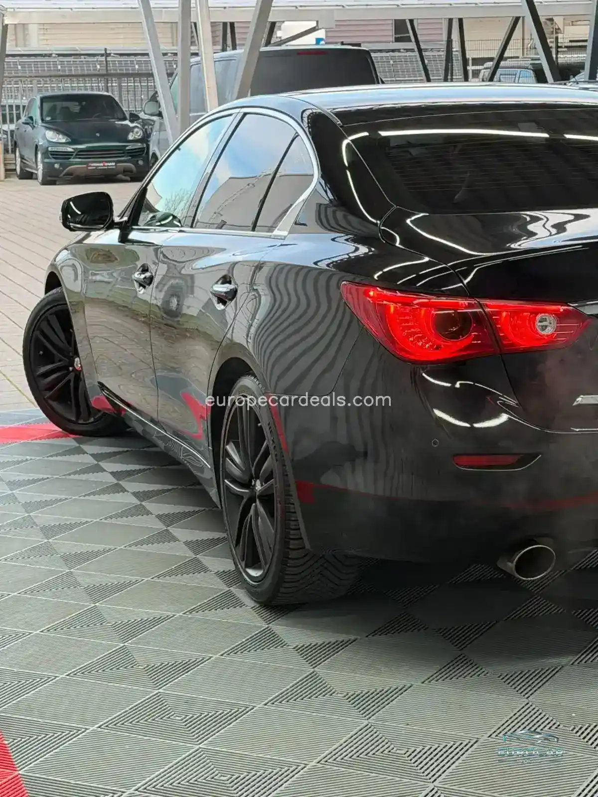 Infiniti Q50