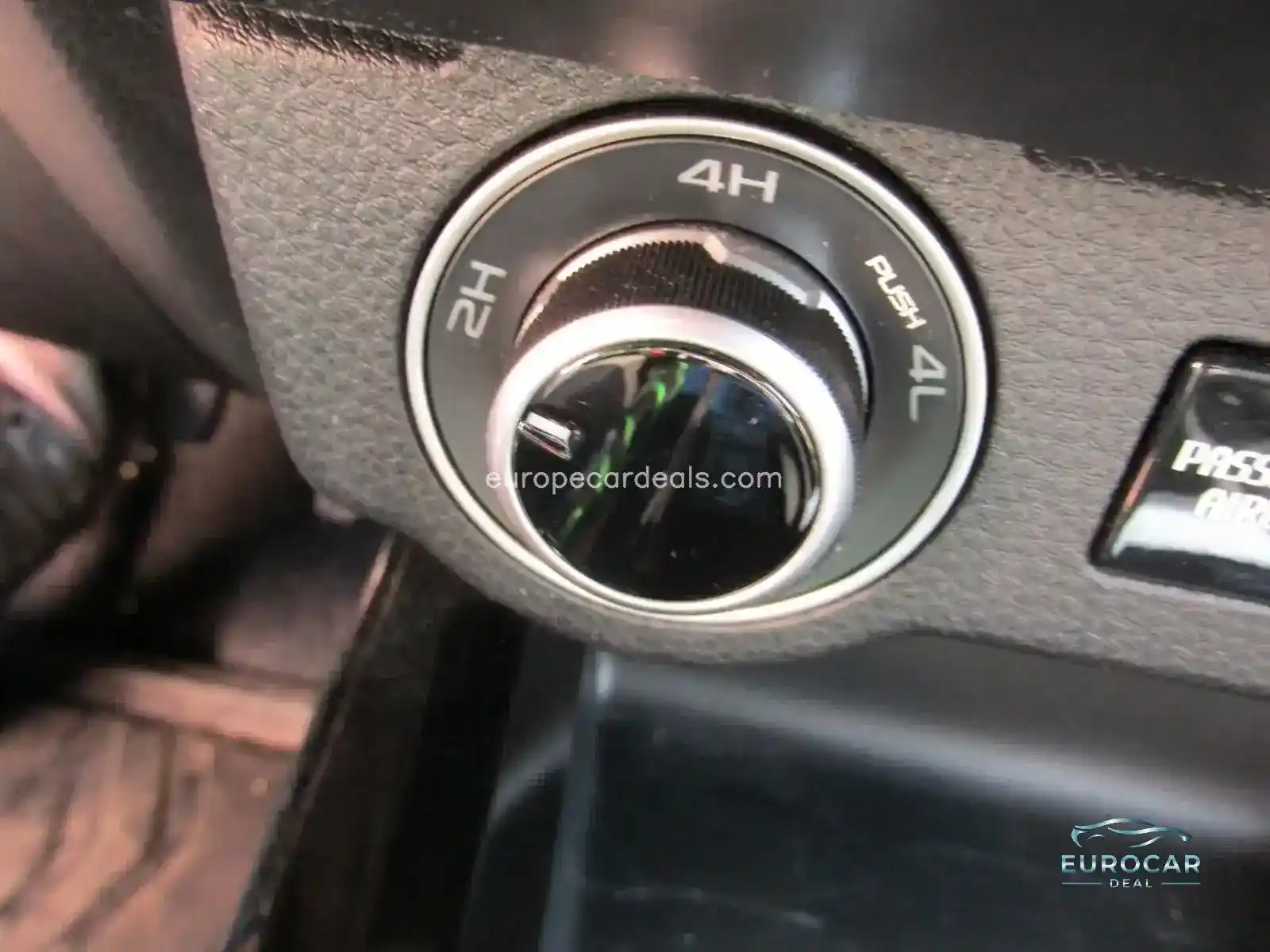 Double Cab 4WD V-CROSS
