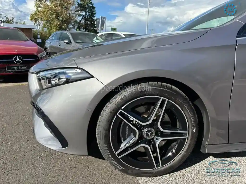 Mercedes-Benz A 220