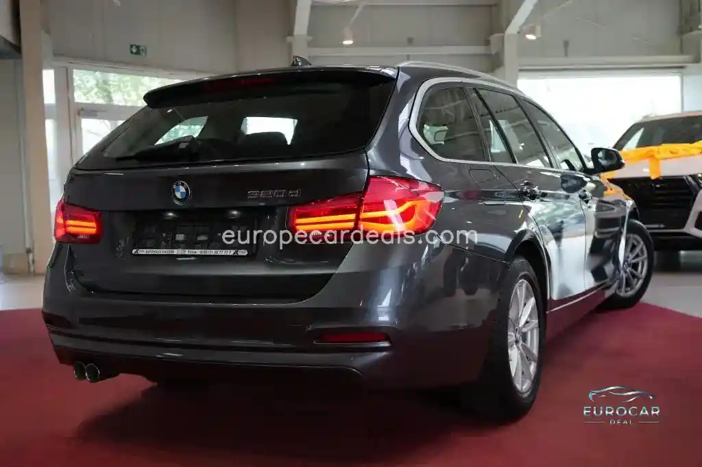 BMW 320