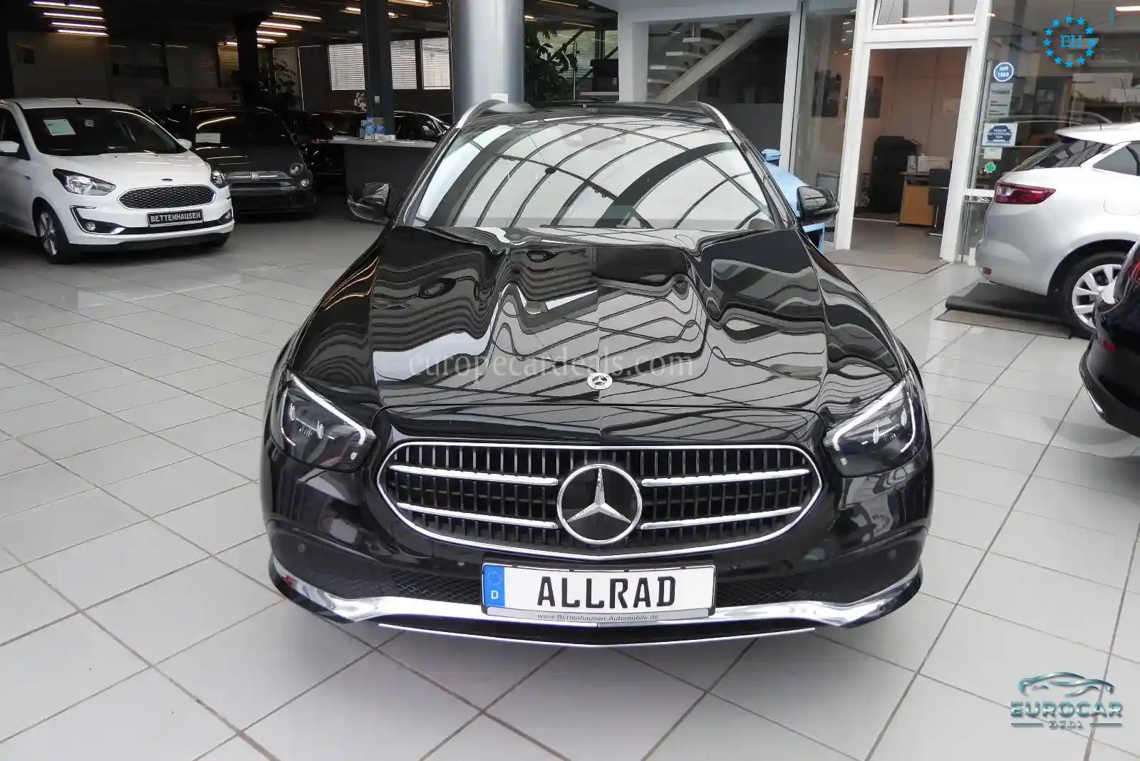 Mercedes-Benz E 300
