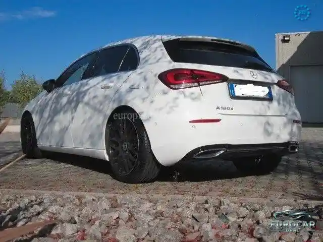 Mercedes-Benz A 180