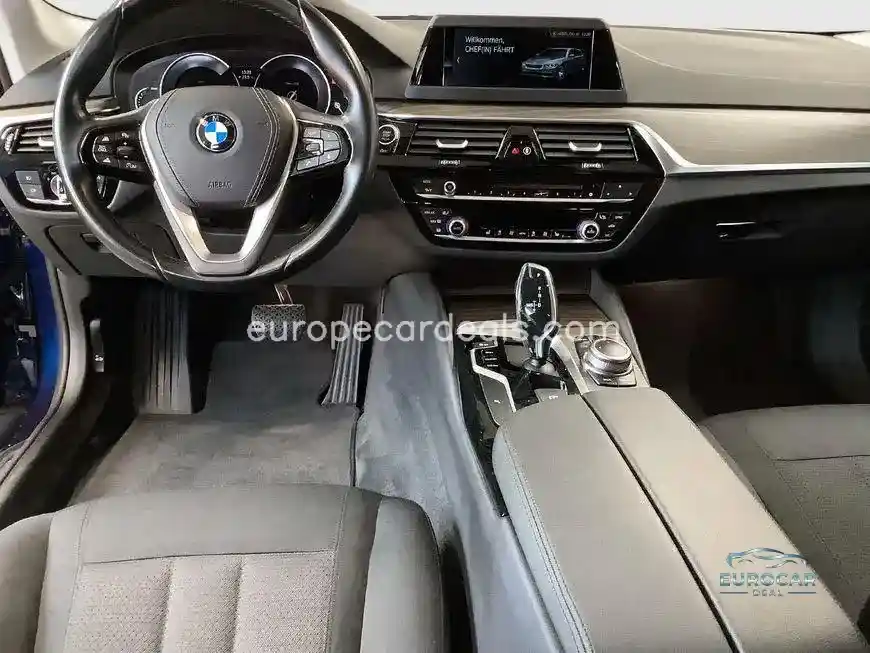 BMW 520