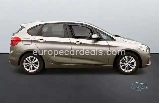 BMW 220