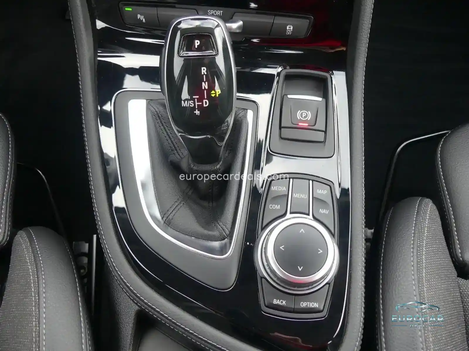 BMW 220