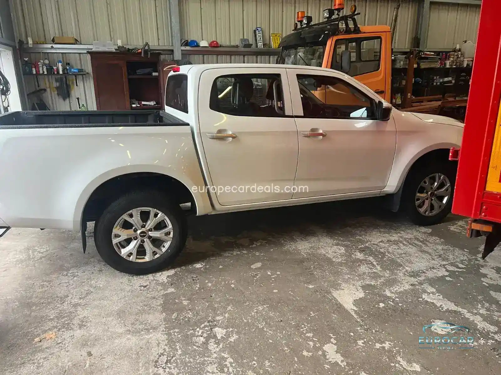 Double Cab 4WD LS