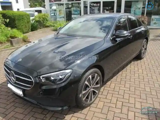 Mercedes-Benz E 300