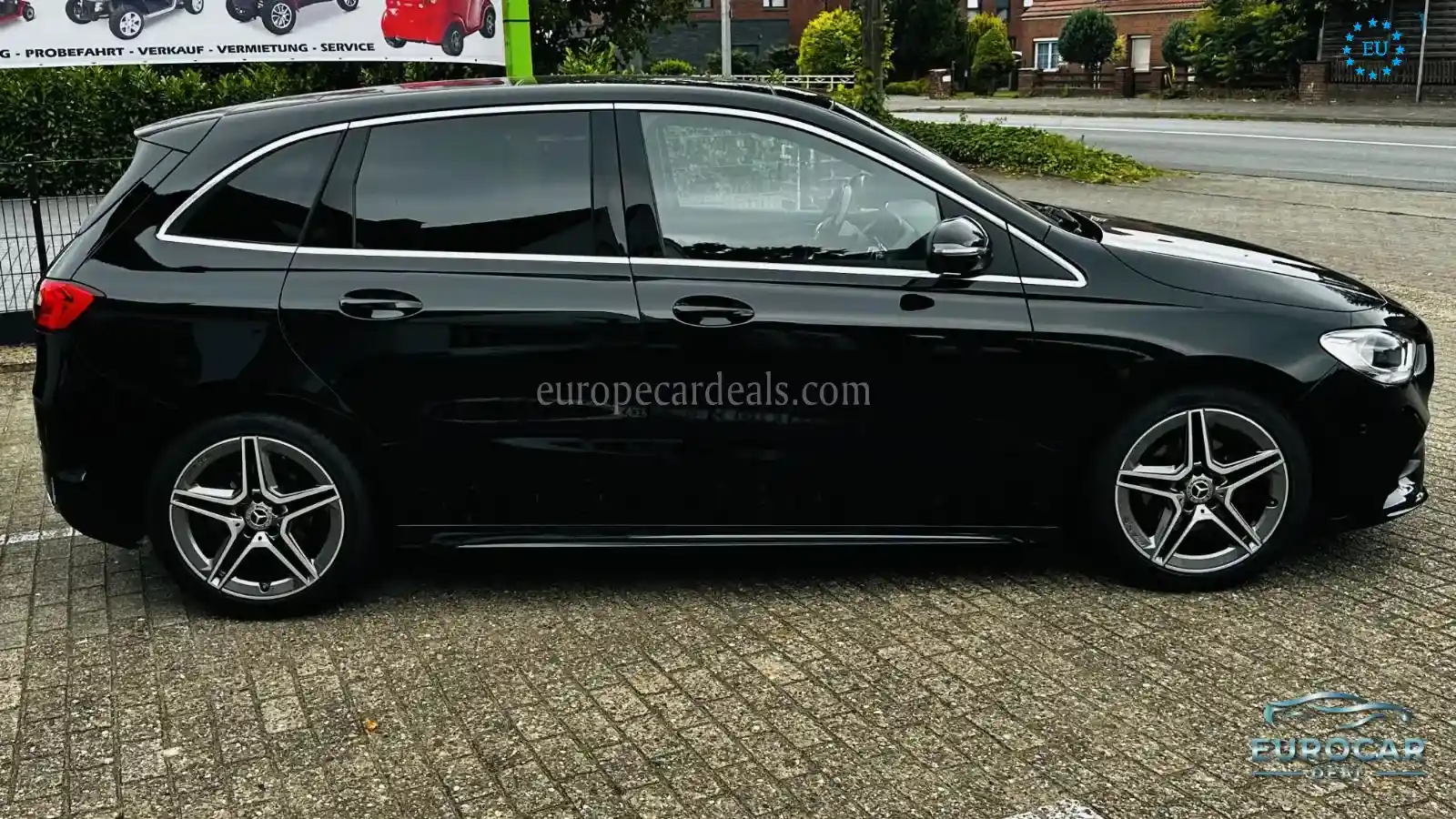 Mercedes-Benz B 180