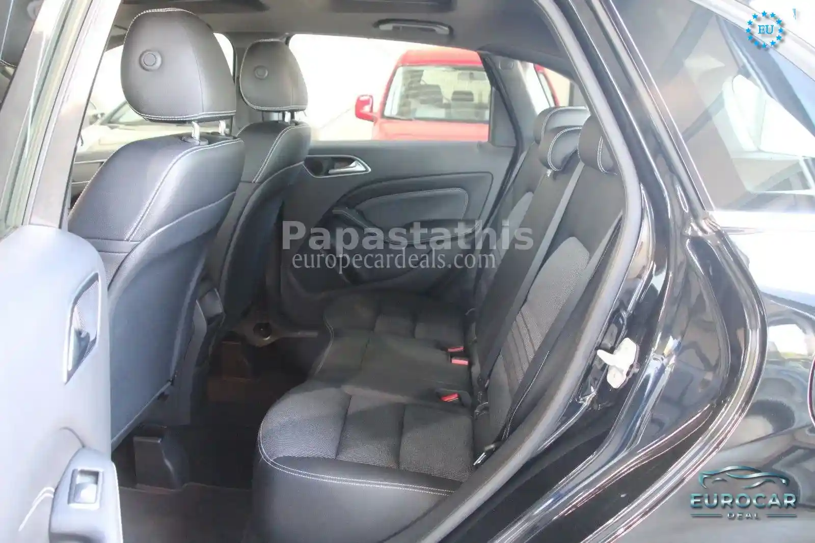 Mercedes-Benz B 180