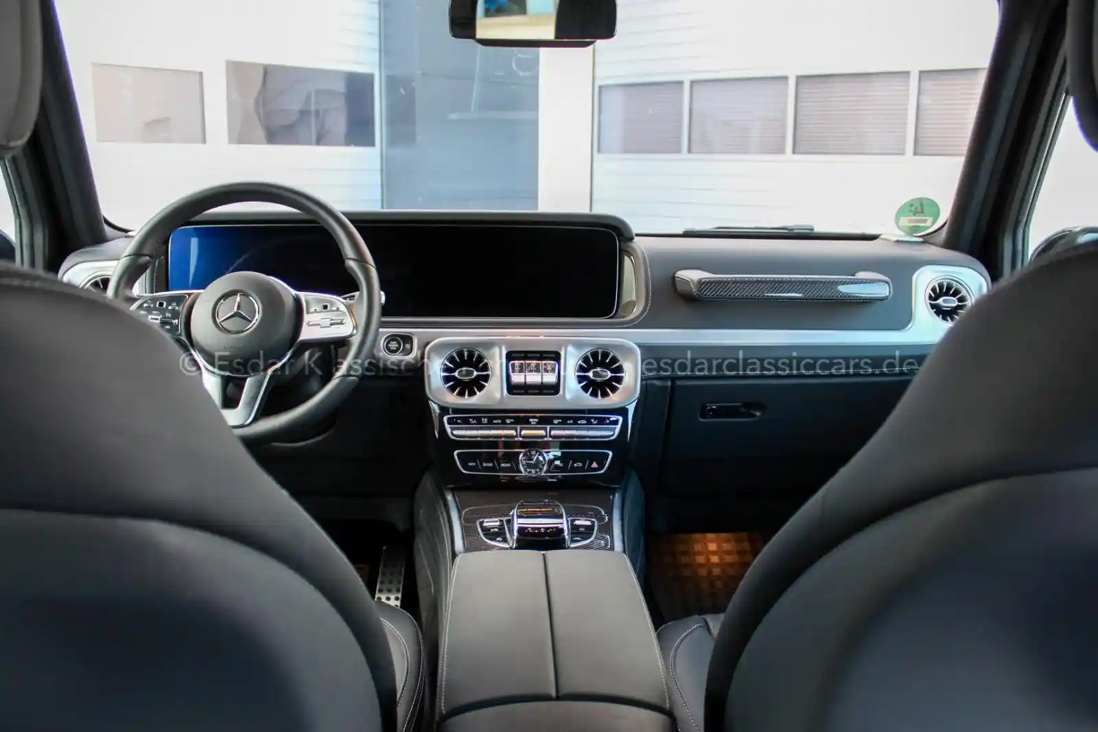 Mercedes-Benz G 500