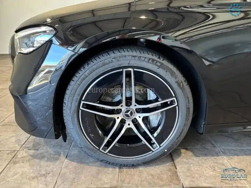 Mercedes-Benz E 220