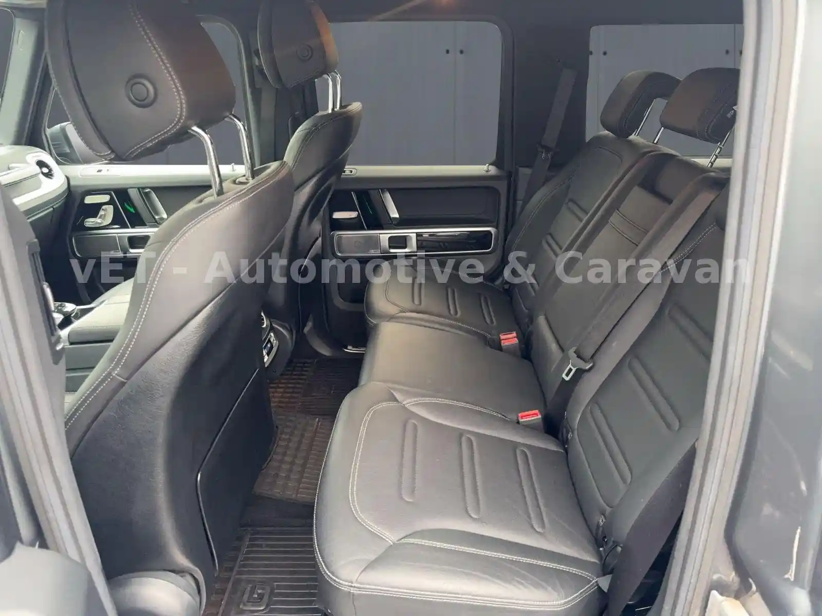 Mercedes-Benz G 500