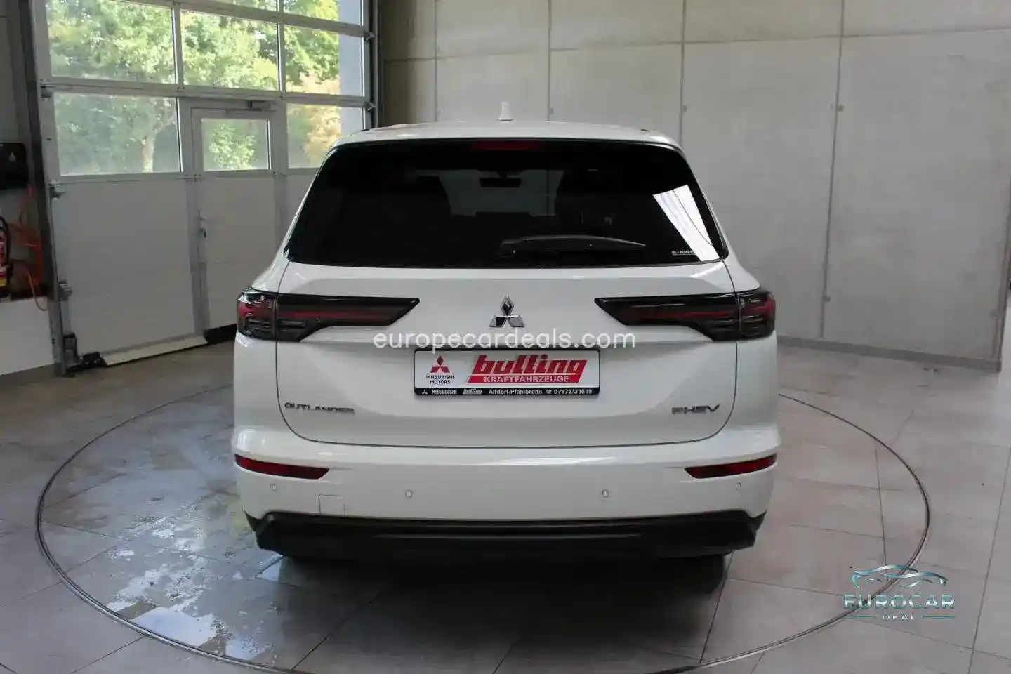 Mitsubishi Plug-in Hybrid Outlander