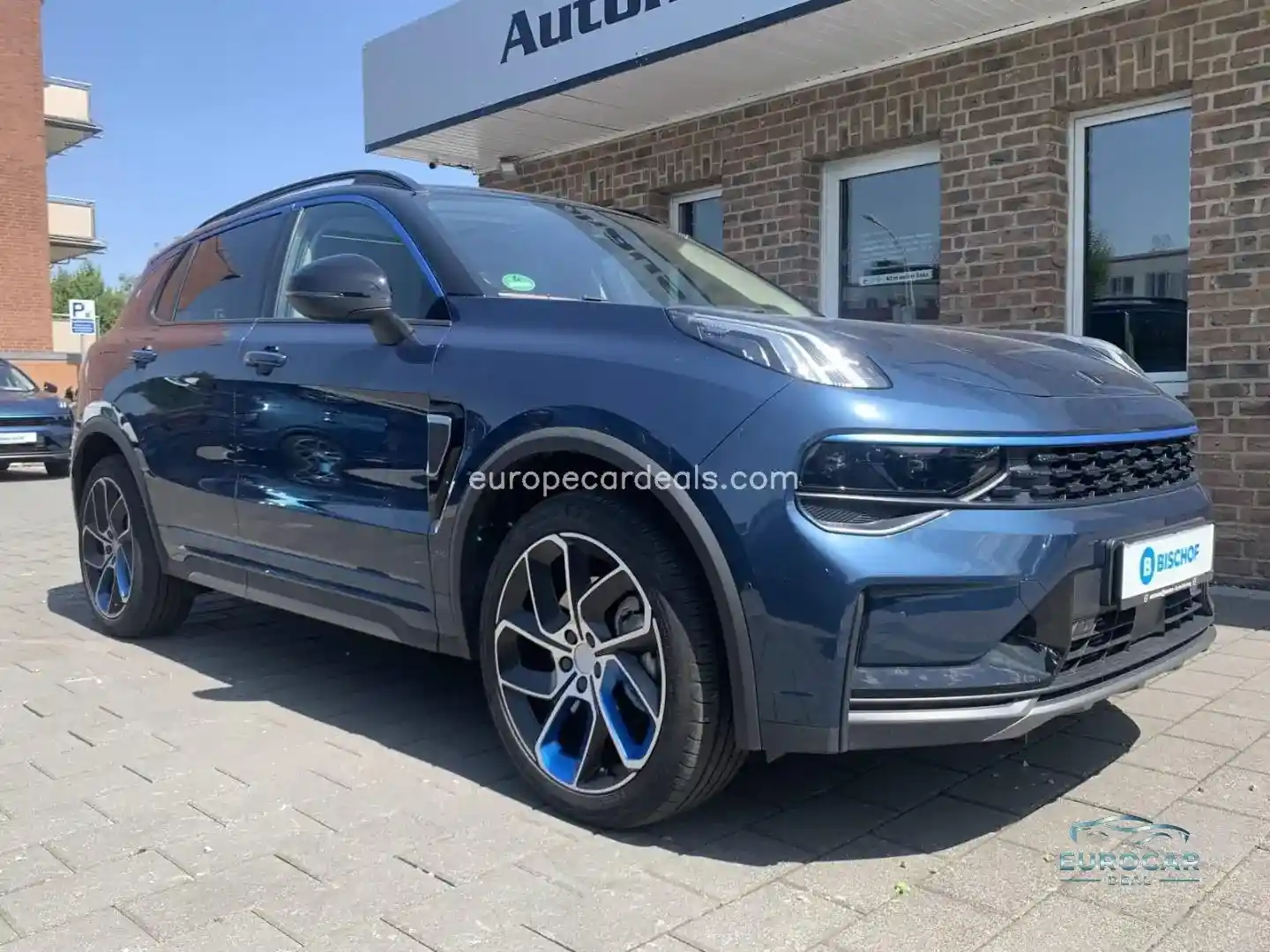 Lynk&Co 01