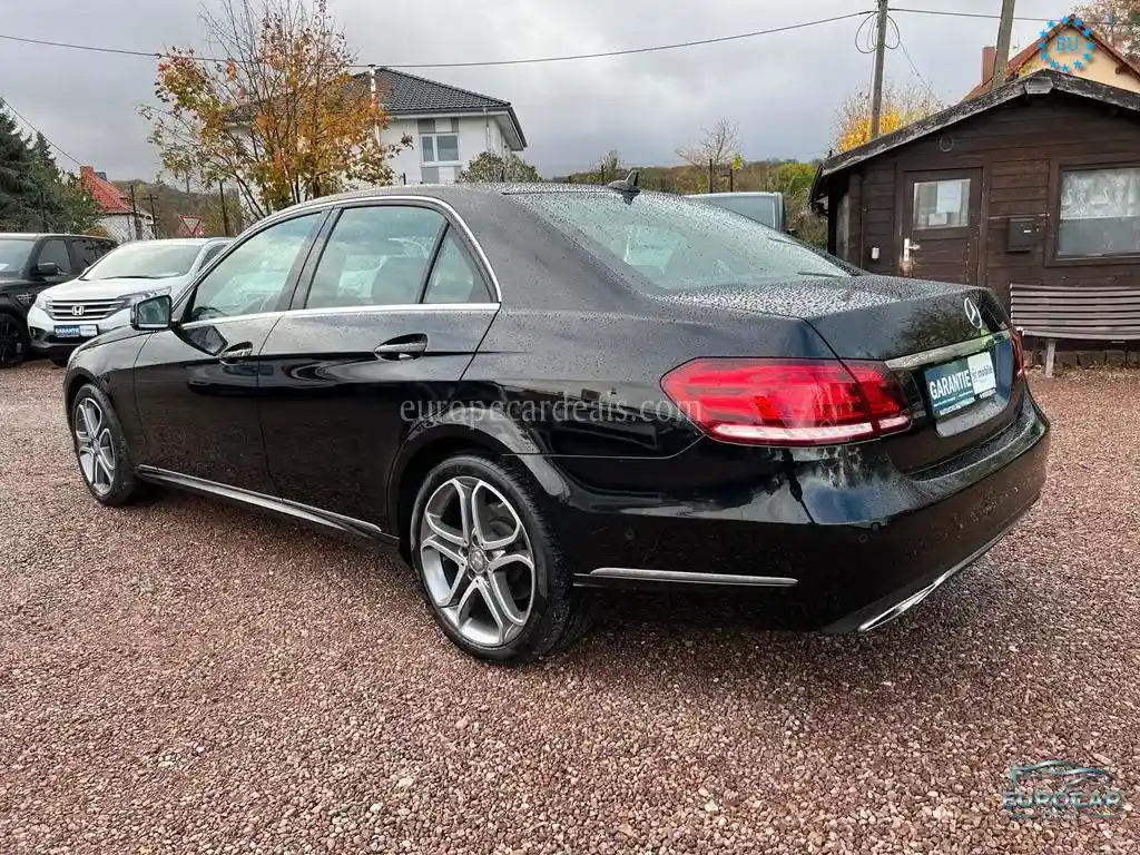 Mercedes-Benz E 220