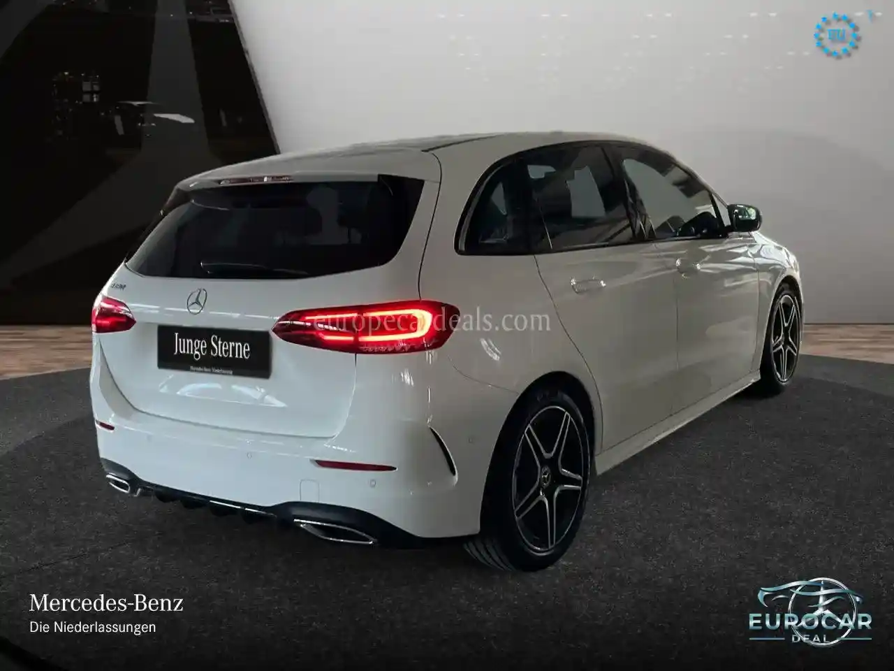 Mercedes-Benz B 180