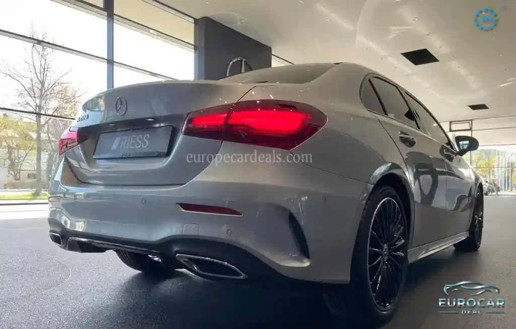 Mercedes-Benz A 200
