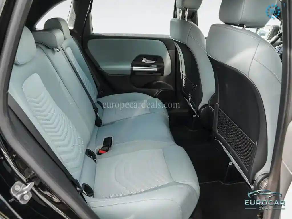 Mercedes-Benz B 220