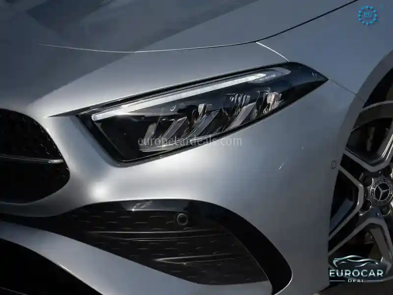 Mercedes-Benz A 220
