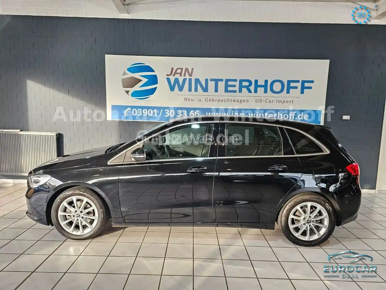 Mercedes-Benz B 180