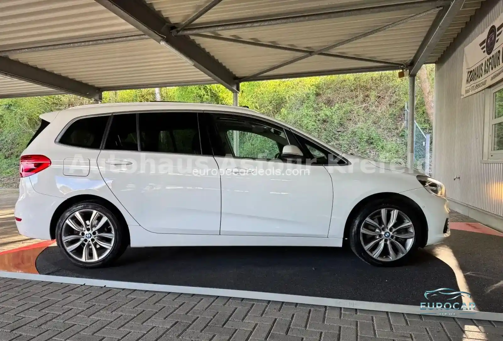 BMW 220