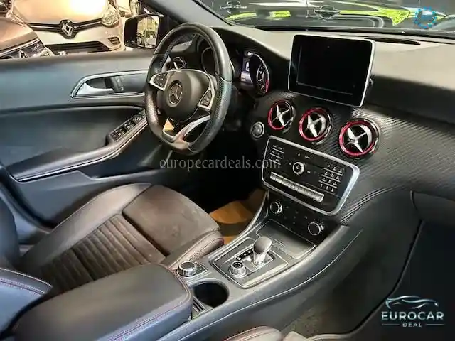Mercedes-Benz A 45 AMG
