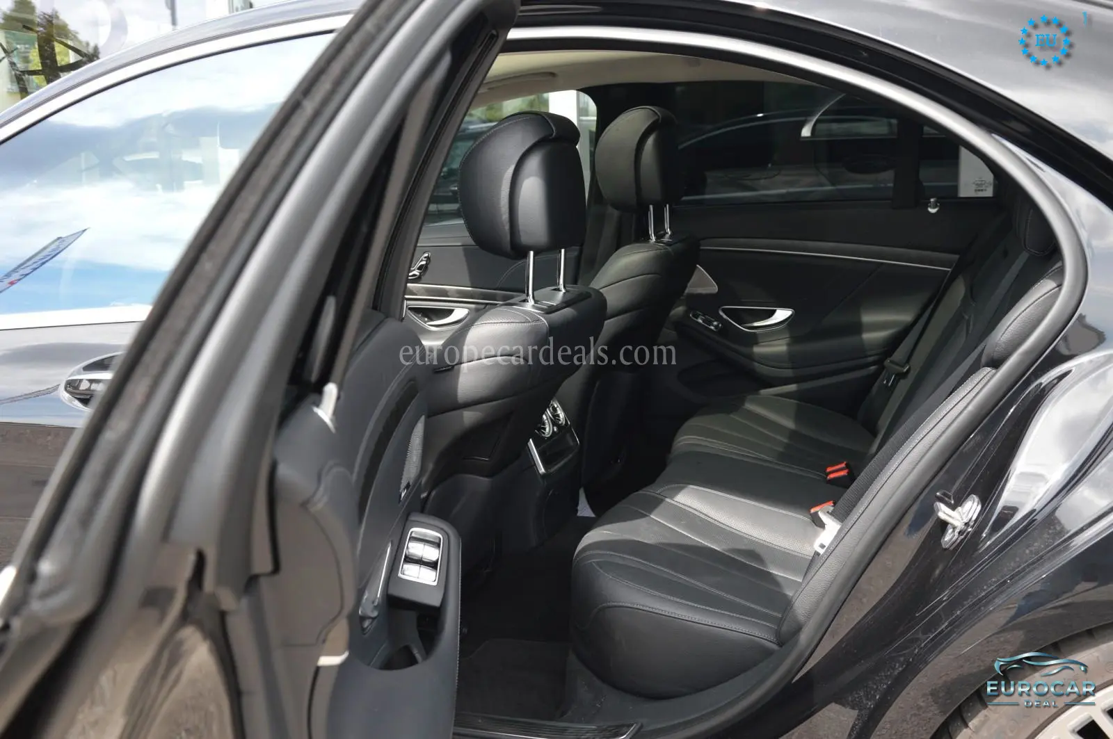 Mercedes-Benz S 560