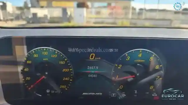 Mercedes-Benz A 35 AMG