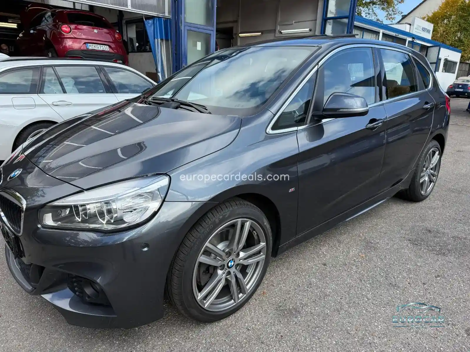 BMW 225